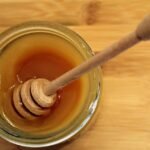 Savourez l’expérience premium du miel naturel Black Horse VIP